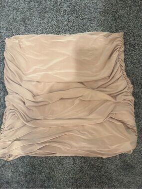 Forever 21 Ruched Mini Skirt in Nude sz M